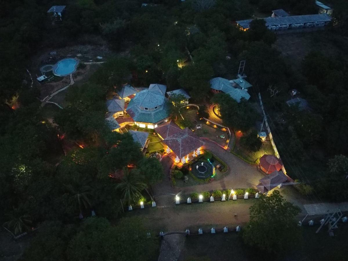 Kodigahawewa Forest Resort Tissamaharama Bagian luar foto