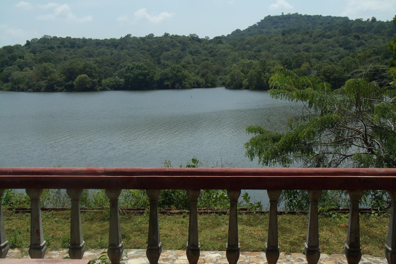 Kodigahawewa Forest Resort Tissamaharama Bagian luar foto