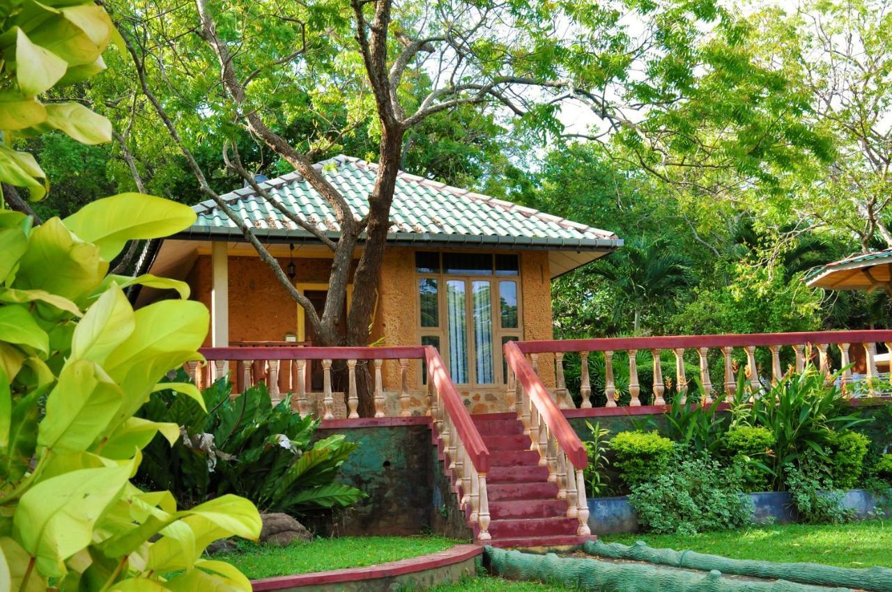 Kodigahawewa Forest Resort Tissamaharama Bagian luar foto