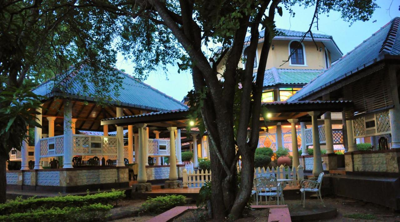 Kodigahawewa Forest Resort Tissamaharama Bagian luar foto
